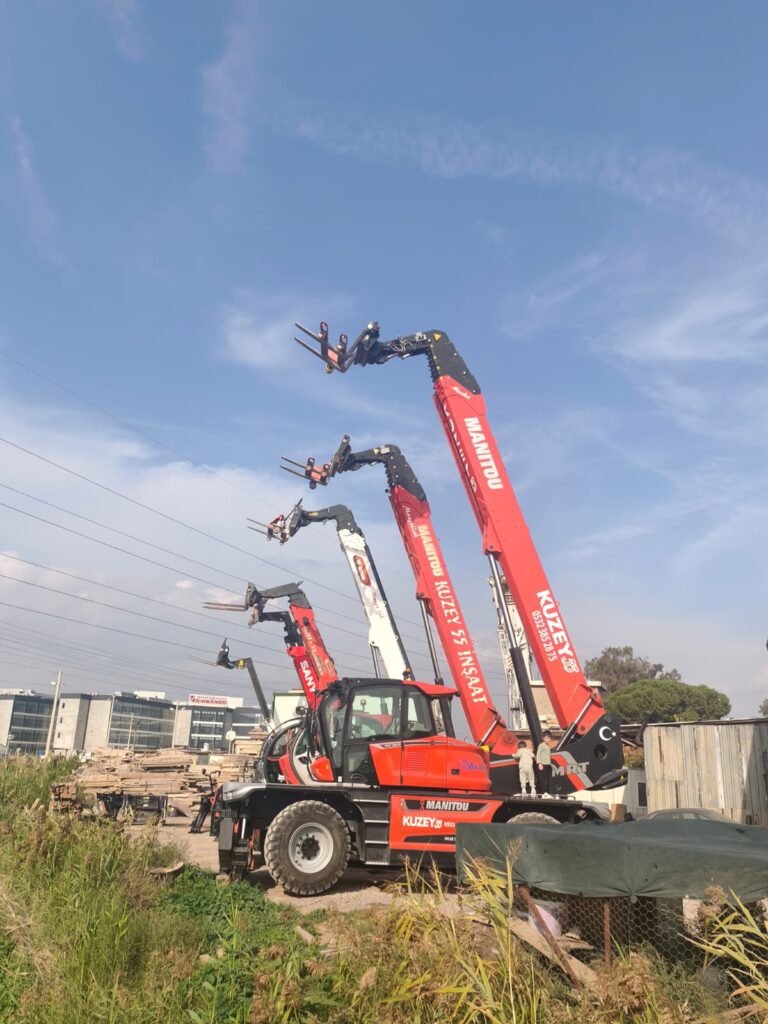 Sany, Bobcat ve Manitou markalarından oluşan, farklı tonaj ve yükseklik kapasitesine sahip kiralık iş makineleri.